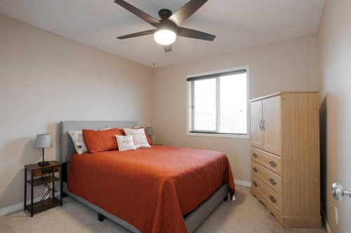 213 Parry Crescent, Fort Mcmurray, AB - Indoor Photo Showing Bedroom