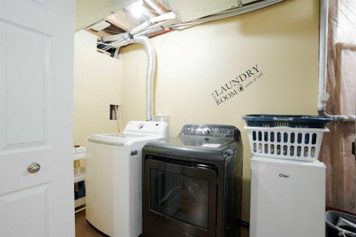 213 Parry Crescent, Fort Mcmurray, AB - Indoor Photo Showing Laundry Room