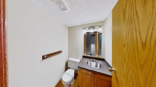 245 Bacon Place, Fort Mcmurray, AB - Indoor Photo Showing Bathroom