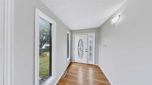 245 Bacon Place, Fort Mcmurray, AB - Indoor Photo Showing Other Room