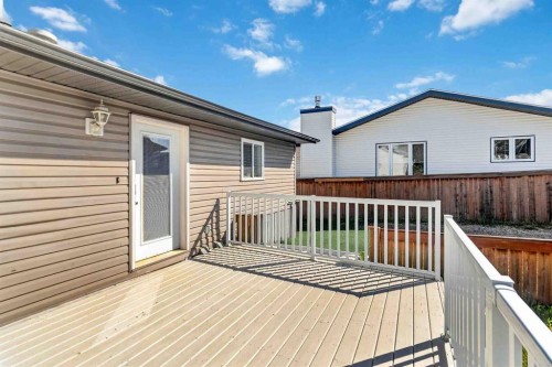 177 Leigh Crescent, Fort Mcmurray, AB - Outdoor With Deck Patio Veranda With Exterior