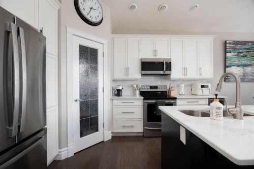 188 Pinnacle Place, Fort Mcmurray, AB - Indoor Photo Showing Kitchen With Stainless Steel Kitchen With Upgraded Kitchen