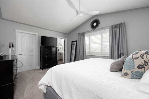 188 Pinnacle Place, Fort Mcmurray, AB - Indoor Photo Showing Bedroom