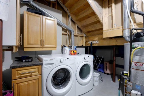 188 Pinnacle Place, Fort Mcmurray, AB - Indoor Photo Showing Laundry Room