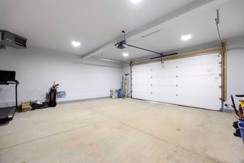 188 Pinnacle Place, Fort Mcmurray, AB - Indoor Photo Showing Garage