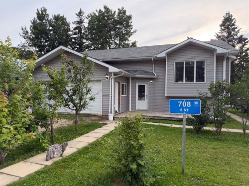 708 6 Street, Smith, AB - Outdoor