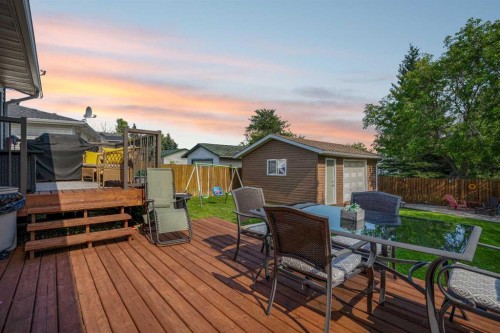114 Hilltop Crescent, Fort Mcmurray, AB - Outdoor With Deck Patio Veranda With Exterior