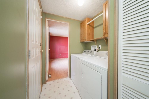 152 Cree Road, Fort Mcmurray, AB - Indoor Photo Showing Laundry Room