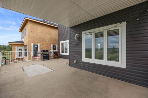724 Heritage Drive, Fort Mcmurray, AB - Outdoor With Deck Patio Veranda With Exterior