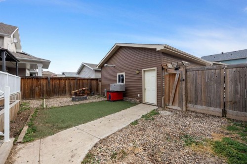 201 Snowy Owl Way, Fort Mcmurray, AB 