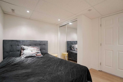 108 Norbasca Bay, Fort Mcmurray, AB - Indoor Photo Showing Bedroom