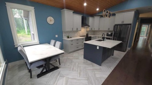 183069 Hwy 663, Boyle, AB - Indoor Photo Showing Kitchen