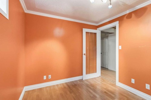 125 Oaks Crescent, Fort Mcmurray, AB - Indoor Photo Showing Other Room