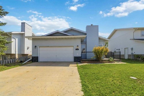 125 Oaks Crescent, Fort Mcmurray, AB - Outdoor