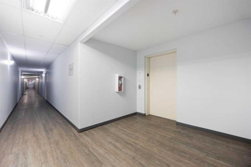 2302-200 Lougheed Drive, Fort Mcmurray, AB - Indoor Photo Showing Other Room