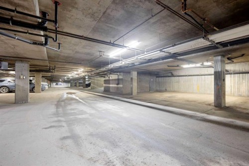 2302-200 Lougheed Drive, Fort Mcmurray, AB - Indoor Photo Showing Garage