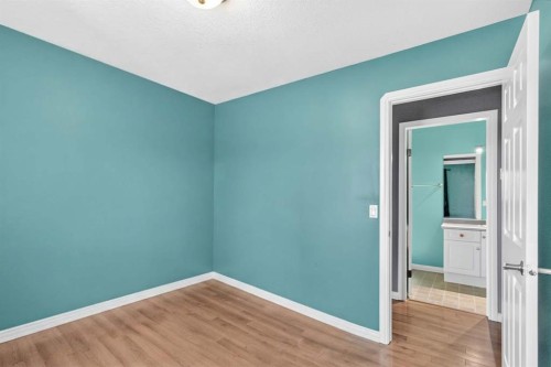 337 Diefenbaker Drive, Fort Mcmurray, AB - Indoor Photo Showing Other Room