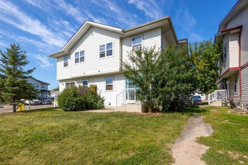 70-100 St. Laurent Way  Fort Mcmurray, AB T9K 2R4