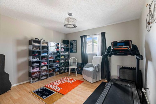 128 Cornwall Drive, Fort Mcmurray, AB - Indoor Photo Showing Gym Room