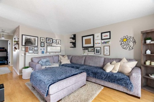 128 Cornwall Drive, Fort Mcmurray, AB - Indoor