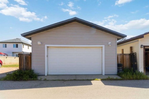 164 Fireweed Crescent, Fort Mcmurray, AB - Outdoor With Exterior