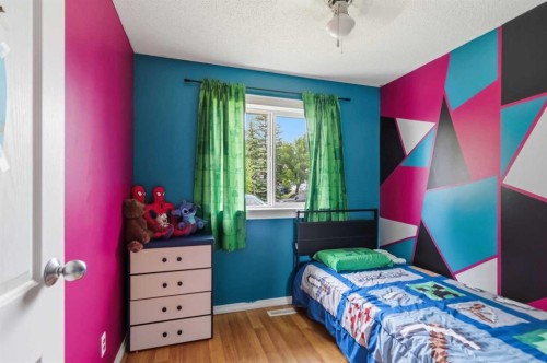 157 Rogers Crescent, Fort Mcmurray, AB - Indoor Photo Showing Bedroom