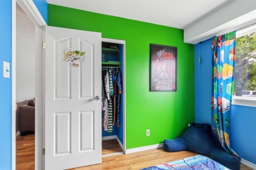 157 Rogers Crescent, Fort Mcmurray, AB - Indoor Photo Showing Bedroom