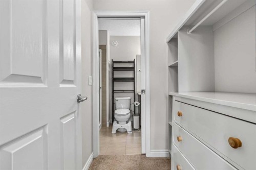 229 Heritage Drive, Fort Mcmurray, AB - Indoor Photo Showing Other Room