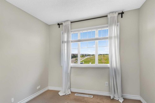229 Heritage Drive, Fort Mcmurray, AB - Indoor Photo Showing Other Room