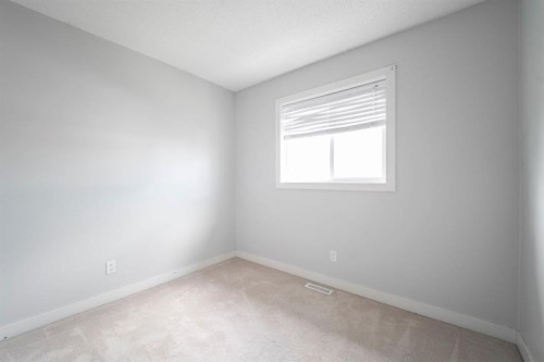 112 Sandstone Lane, Fort Mcmurray, AB - Indoor Photo Showing Other Room