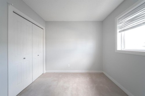 112 Sandstone Lane, Fort Mcmurray, AB - Indoor Photo Showing Other Room