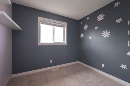 112 Sandstone Lane, Fort Mcmurray, AB - Indoor Photo Showing Other Room