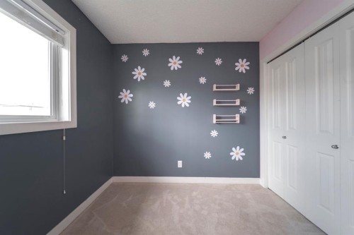 112 Sandstone Lane, Fort Mcmurray, AB - Indoor Photo Showing Other Room