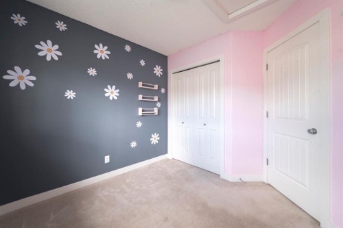 112 Sandstone Lane, Fort Mcmurray, AB - Indoor Photo Showing Other Room
