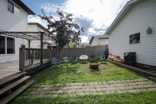 112 Sandstone Lane, Fort Mcmurray, AB - Outdoor With Exterior