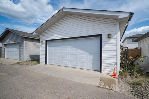 112 Sandstone Lane, Fort Mcmurray, AB - Outdoor With Exterior