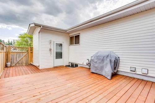 170 Wolverine Drive, Fort Mcmurray, AB - Outdoor With Deck Patio Veranda With Exterior