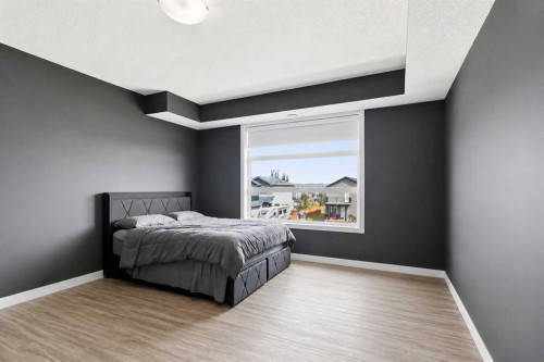 201 Athabasca Avenue, Fort Mcmurray, AB - Indoor Photo Showing Bedroom