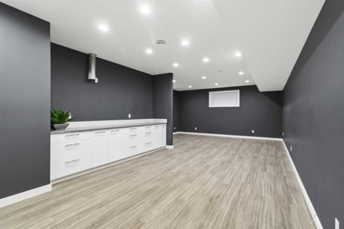 201 Athabasca Avenue, Fort Mcmurray, AB - Indoor Photo Showing Other Room