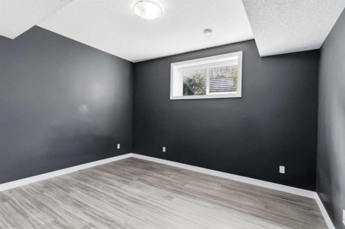 201 Athabasca Avenue, Fort Mcmurray, AB - Indoor Photo Showing Other Room