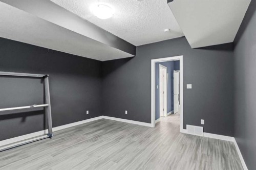 201 Athabasca Avenue, Fort Mcmurray, AB - Indoor Photo Showing Other Room