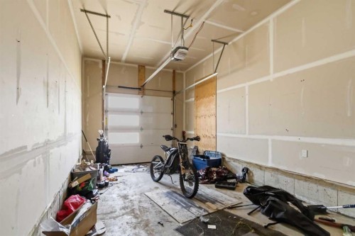 201 Athabasca Avenue, Fort Mcmurray, AB - Indoor Photo Showing Garage