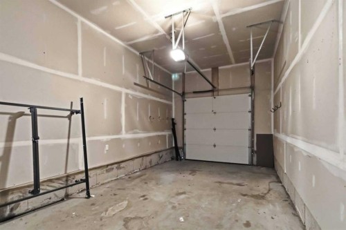 201 Athabasca Avenue, Fort Mcmurray, AB - Indoor Photo Showing Garage