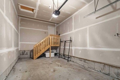 201 Athabasca Avenue, Fort Mcmurray, AB - Indoor Photo Showing Other Room