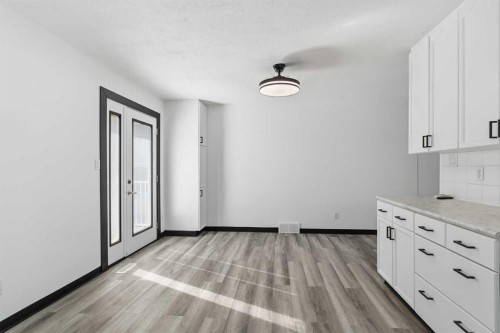 162 Elmore Drive, Fort Mcmurray, AB - Indoor Photo Showing Other Room
