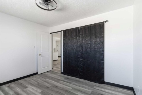 162 Elmore Drive, Fort Mcmurray, AB - Indoor Photo Showing Other Room