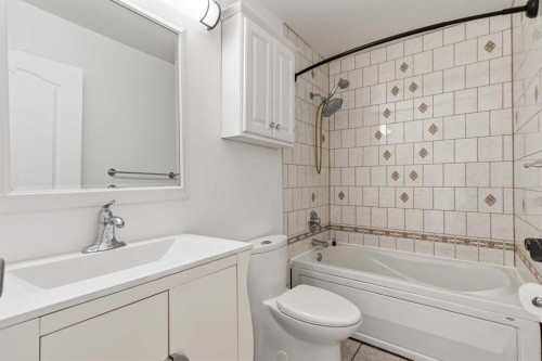 162 Elmore Drive, Fort Mcmurray, AB - Indoor Photo Showing Bathroom