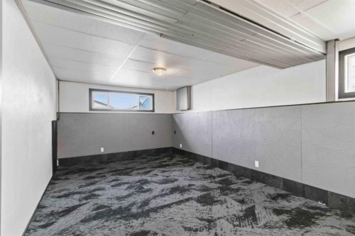 162 Elmore Drive, Fort Mcmurray, AB - Indoor Photo Showing Other Room