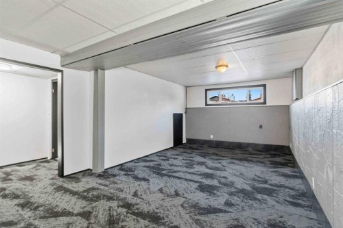 162 Elmore Drive, Fort Mcmurray, AB - Indoor Photo Showing Other Room