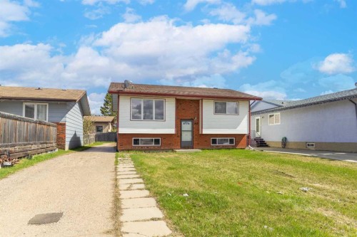 162 Elmore Drive, Fort Mcmurray, AB - Outdoor